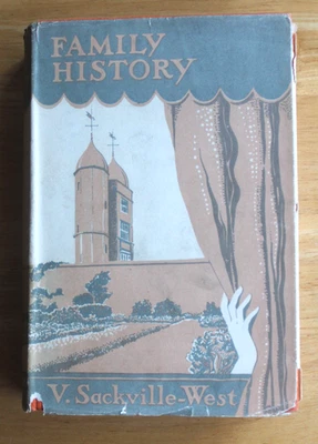 Family History by Vita Sackville-West Hogarth Press 1932 First ed 1st imp. UCDJ - Image 1 of 4