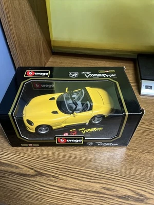 Dodge Viper 1993 amarillo RT/10 #3065 Burago Diamonds 1:18 diecast metal stock car Foto 1 de 2