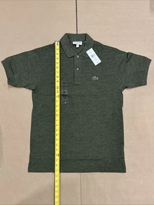 Camisa Polo Lacoste Para Hombres Pequeña Caqui Verde Avellana Calce Clásico L1264 Camisa Piqué - Imagen 1 de 4