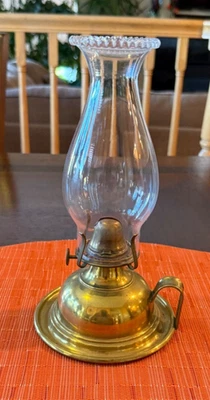 EARLY ANTIQUE BRASS OIL FINGER/WALL LAMP ELDORADO BURNER No.1  PEARL TOP CHIMNEY - Image 1 of 4