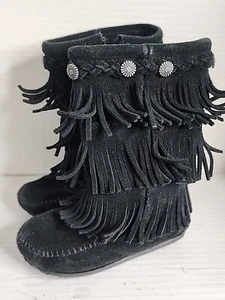 Minnetonka Kinder Größe 10 schwarz Wildleder 3 Schichten Fransen Stiefel Reißverschluss (LGT) - Bild 1 von 7