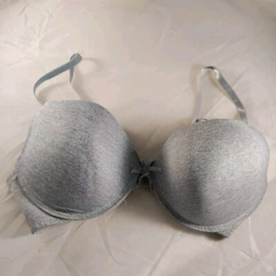 Sujetador con aros gris liso push uplift Daisy Fuentes talla 36C Foto 1 de 4