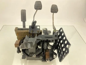 Manual Pedal Box Cluster Assembly 90-97 VW Passat B3 B4 02A Swap Clutch Manual - Bild 1 von 12