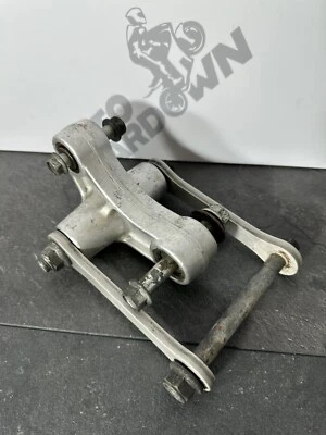 Amortiguador trasero Suzuki GSXR 1300 2016 HAYABUSA hueso de perro 18408 millas OEM Foto 1 de 4