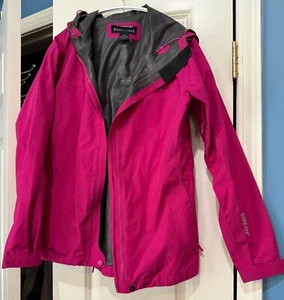 Marmot Women's Raspberry GoreTex Raincoat, size M/M, excellent condition - Picture 1 of 5