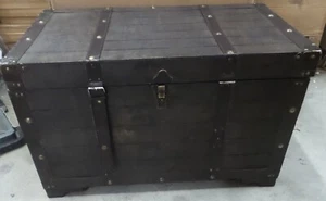 Vintiquewise 19.75 x 31.5 x 17.75 in. Wooden Storage Trunk with Lockable Latch - Picture 1 of 6