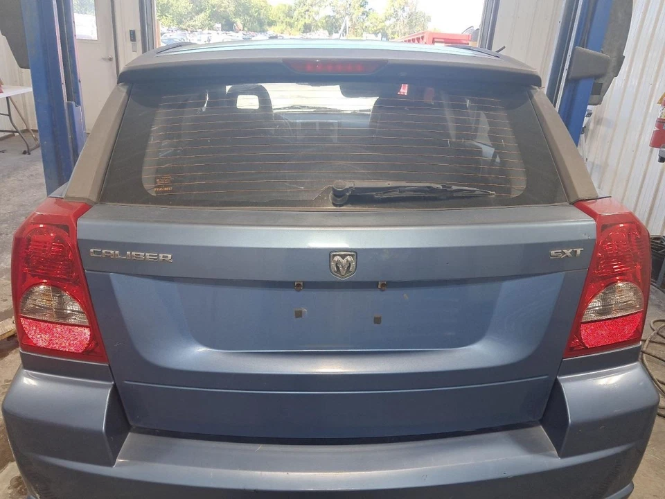 2007 Dodge Caliber Trunk Lid Hatch Spoiler Blue Used Local Pick Up Only - Image 1 of 4