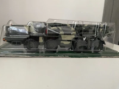BM-30 Smerch Soviet USSR Diecast Tank De Agostini 1/72 Scale, Russian tanks - Image 1 of 4