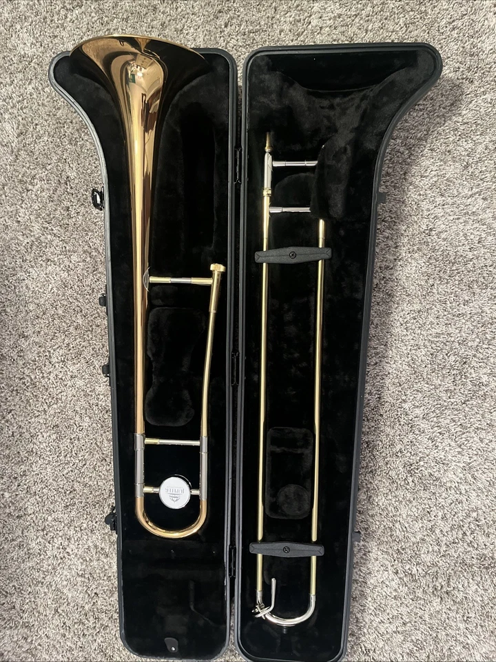 [w/case] Jupiter CEB-630 Tenor Trombone   - Image 1 of 4