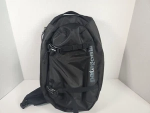 Patagonia Atom Sling 8L, Black, One Size Crossbody Bag 2022 #48262FA22 - Picture 1 of 8