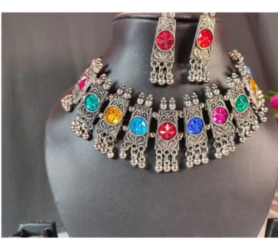 Conjunto de collar gargantilla india con diseño de estilo étnico Bollywood oxidado de plata Foto 1 de 4