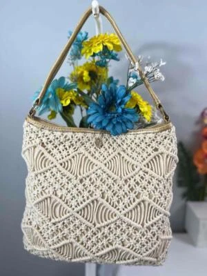 Сумка наплечная Helen Kaminki Gilda натуральная соломенная с золотой отделкой и ремешком - Изображение 1 из 4