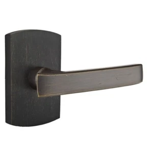 Palanca de puerta de bronce fundido en arena Emtek Yuma privacidad #4 roseta bronce medio - Imagen 1 de 1