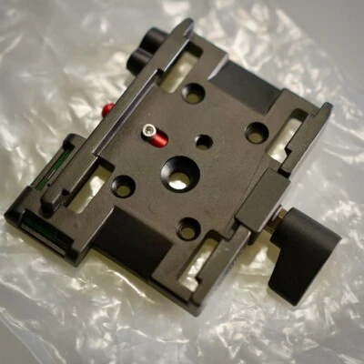 Giottos MH621 Quick Release Receiver for Tripod / Monopod – No Plate - Image 1 of 3