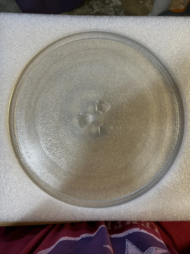 NIB!! 9.5” (245mm) Clear QUALTEX Microwave Glass Turntable Fits Several Models - Image 1 of 2