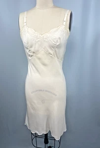 Vintage Full Slip GR 30 XS EXTRA SMALL elfenbein 50er 60er CORHAN NOUMAIR Stickerei - Bild 1 von 14