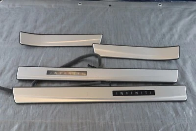 17 18 19 INFINITI Q70 运动 AWD SEDAN 原始设备制造商装饰门板 #7188 — 第 1/4 张图片