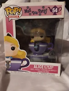 Funko Pop ! ALICE At The Mad Tea Party #54 Disney Parks Exclusive DB unopened - Picture 1 of 7