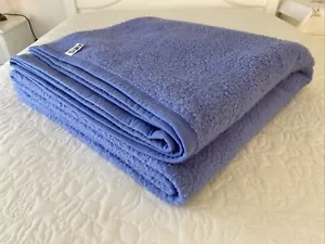 Target Cornflower Blue Sherpa Acrylic Fleece Queen Blanket 250 cm x 250 cm - Picture 1 of 12