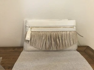 VERA BRADLEY Fringed Mia Wristlet ~ White ~ Sycamore Leather ~ Gold - Picture 1 of 4