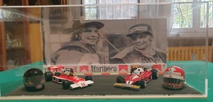 DIORAMA LAUDA/HUNT  1/24 con CASCHI 1/5 - Foto 1 di 9