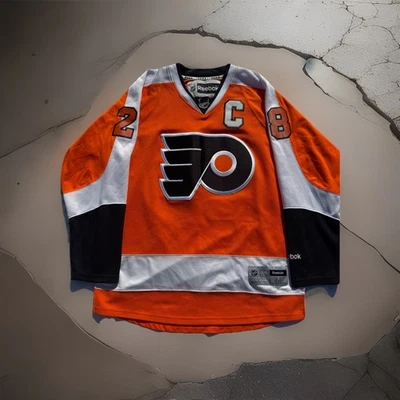 Philadelphia Flyers Reebok Claude Giroux Captain Jersey Authentic Men’s Med - Image 1 of 4