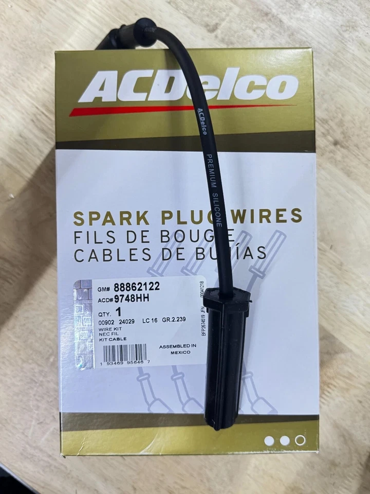 9748hh Acdelco Spark Plugs Wires Set Of 8  For GMC Chevy Cady Hummer 5.3, 6.0L - Image 1 of 4