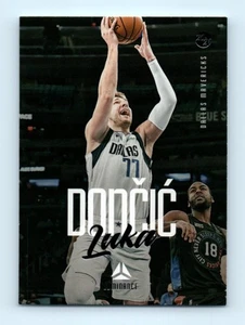 Luka Doncic (Dallas Mavericks Star) 2020-21 Panini Chronicles Luminance #160 - Imagen 1 de 2