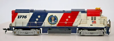 ALCO 430 Mantua/TYCO 1776 Presidential Seal Locomotive – HO Scale, Good Working - Image 1 of 4