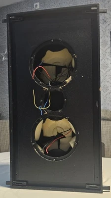 Case monitor Triad InWall Gold/6 con crossover - difettoso/senza altoparlante... - Immagine 1 di 4