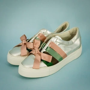 Scarpe sneakers basse AGL 41 taglia 11 US argento rosa metallizzato fiocco slip on - Foto 1 di 8