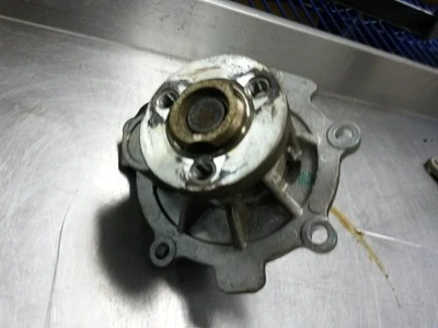 Насос водяного охлаждения от 2016 Chevrolet Cruze Limited 1,8 - Изображение 1 из 4