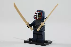 LEGO® Series 15 Minifigure Kendo Fighter - Picture 1 of 6