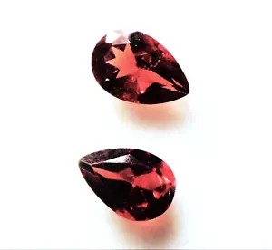 BELLISSIMO GRANATO MOZAMBICO TAGLIO PERA 6x4 mm LOTTO 2 PEZZI GRADO B - C - Foto 1 di 2