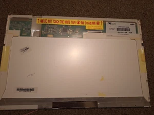Samsung LTN154X3-L03 15.4" 30 Pin Glossy LCD Screen CCFL - Picture 1 of 2