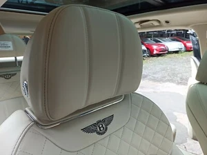 BENTLEY BENTAYGA 2015 - 2020 FAHRERSEITE VORNE KOPFSTÜTZE INNEN - Bild 1 von 4