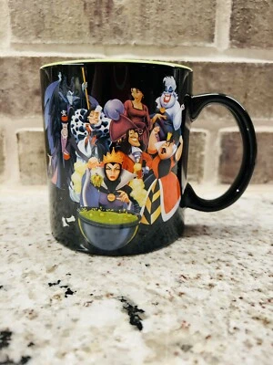 Taza de té café villanos de Disney 20 OZ taza de cerámica Silver Buffalo Foto 1 de 4