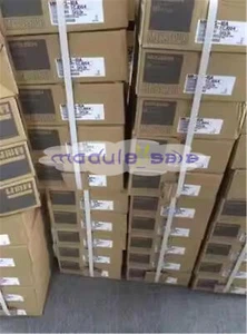 NUOVO Mitsubishi AC Servo Driver + Motore MR-JE-100AS + HJ-KS103J - Foto 1 di 1