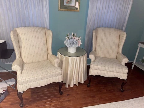 SET OF TWO HARDEN CHERRY UPHOLSTERED WING BACK ARM CHAIRS "EUC" Cover