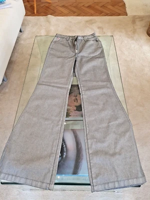 Wrangler Fender Silver Flared Jeans - 28x34  UK -10L BNWT - Image 1 of 4