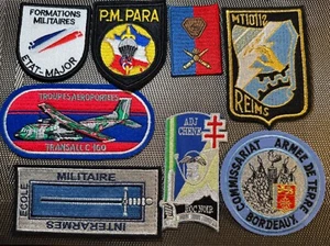 TRÈS BEAU LOT DE 8 ECUSSONS MILITAIRES DIFFÉRENTS (ÉCU 75) - Picture 1 of 4