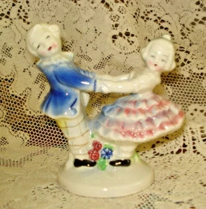 Vintage CHILDREN DANCING FIGURINE Victorian Boy & Girl Made in Japan - Picture 1 of 6