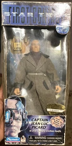 Star Trek First Contact: Captain Jean-Luc Picard im 21st Century Outfit - Bild 1 von 10