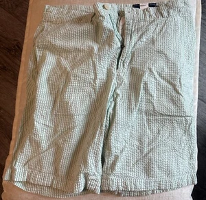 Vineyard Vines Mens Club Shorts Green White Striped Size 35 Seersucker 9” Inseam - Picture 1 of 4