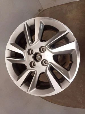 Llanta 15x6 de Chevrolet Spark 9865751 2016 Foto 1 de 4