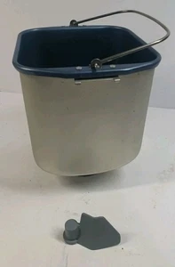 Sunbeam Breadmaker 5890 Pan and Paddle ONLY Bread Machine PN 108553 - Picture 1 of 7