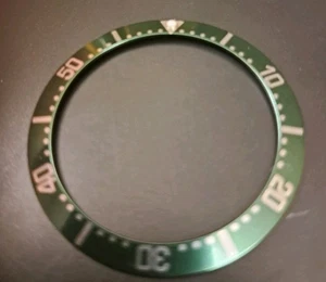 Rolex Submariner GMT Reloj Cerámica Verde y Plata Brillo Botón Bisel Inserto - Imagen 1 de 3