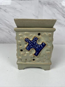 Scentsy Piece By Piece Full Size Puzzle Piece Warmer "Autism Speaks" 2018 w Bulb - Picture 1 of 8