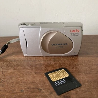 Cámara digital compacta Olympus CAMEDIA [c-you] C-1 zoom 1,3 MP plateada Foto 1 de 4