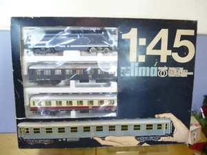 LIMA DIESEL PASSENGER TRAIN SET. '0' GAUGE. VN MIB - Picture 1 of 2